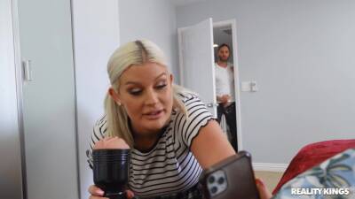 Big ass blonde mom fucked by stepson's tasty dong on vidfreenow.com