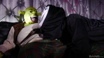 Kinky fetish in dirty Shrek role play on vidfreenow.com