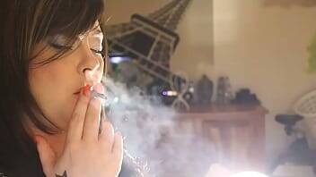 UK Domme Tina Snua Smoking A Cork Cigarette With Nose Exhales - Britain on vidfreenow.com