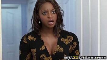 Brazzers - Shes Gonna Squirt - Jasmine Webb and Danny D - Lovin That Porno Vibe on vidfreenow.com