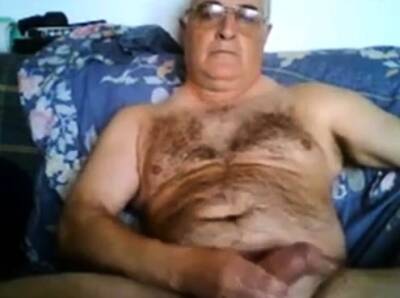 My hot hairy daddy on vidfreenow.com