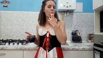 Housewife Masturbates Through Torn Pantyhose and Play with Cream on vidfreenow.com