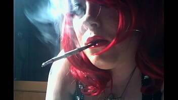 BBW British Mistress Tina Snua Dangles A Slim Cigarette In A Holder - Britain on vidfreenow.com