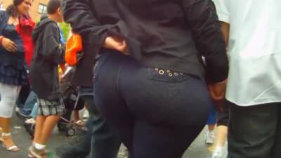 Big Fat Ass Milf At The Puerto Rican Festival In Tight Jeans - Puerto Rico on vidfreenow.com