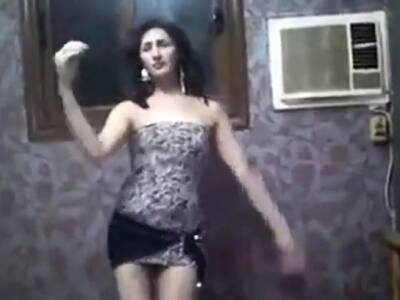 Egyptian crossdresser Ingy dance 08 - Egypt on vidfreenow.com