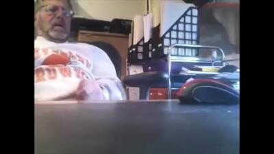 Old bearded grandpa shooting his load on vidfreenow.com