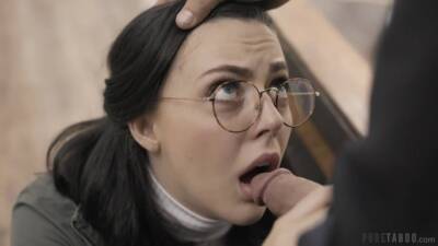 Nerdy in glasses Whitney Wright is fucked by hot tattooed man Derrick Pierce on vidfreenow.com