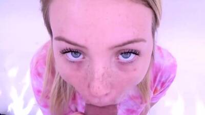 Cute Teen with freckles sucking big cock in studio on vidfreenow.com