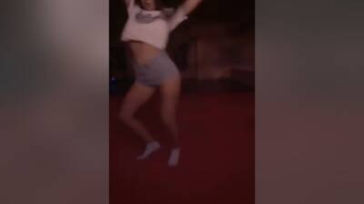 Russian Teen Twerking In Shorts - Russia on vidfreenow.com