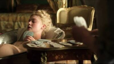 Elle Fanning tits in nude and sex scenes on vidfreenow.com