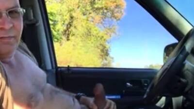 Daddy in the car play and cum on vidfreenow.com