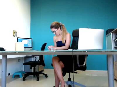 Office Webcam Show on vidfreenow.com