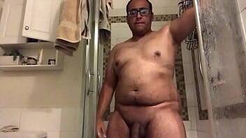 Sexy Big Dick in the shower on vidfreenow.com