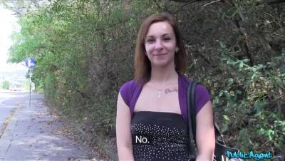 Brunette having outdoors sex in the bushes - Madrid on vidfreenow.com