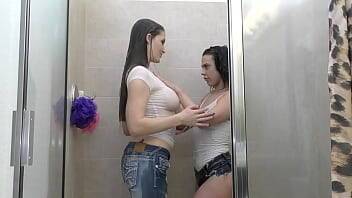 Big Titty & Juicy Asses soaking wet on vidfreenow.com