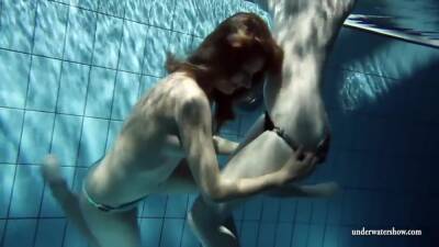 Zuzana And Lucie Underwater Swimming Lesbos on vidfreenow.com