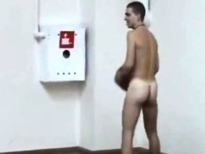 NAKED BASKETBAlL on vidfreenow.com