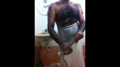 Str8 indian daddy shower time - India on vidfreenow.com