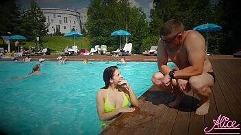 I met a Sexy Girl in the Pool and Passionate Fucking - Cum in Mouth on vidfreenow.com