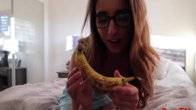 Banana Blowjob on vidfreenow.com