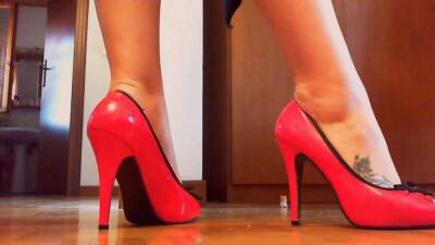 Your Italian Giantess Reduces You To Dust In This Magnificent Video - Italy on vidfreenow.com