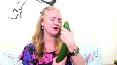 First time busty granny tries such a big cucumber on vidfreenow.com