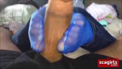 Footjob in blue nylon socks on vidfreenow.com