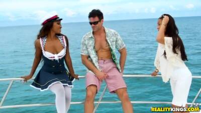 Ebony sailor woman Skylar Nicole gets her pussy rammed on the yacht on vidfreenow.com