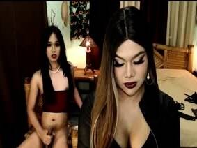 Insanely Horny Shemales Shows Off Their Seductive Bodies on vidfreenow.com