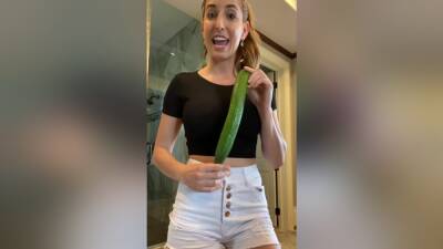 Cucumber Blowjob on vidfreenow.com