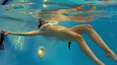 Anastasia Ocean - Enjoy Marfa Swimming And Too Underwater on vidfreenow.com