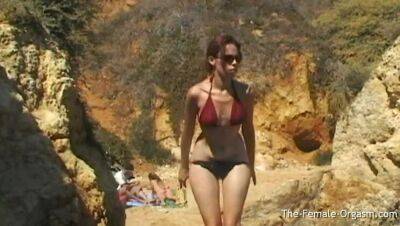 Genie Bunny Secretly Masturbates Her Fleshy Pussy on the Beach to a Real Orgasm - Britain on vidfreenow.com