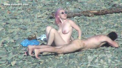 Peeping Naturist Beach.38 on vidfreenow.com