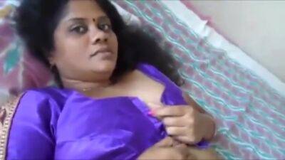 Desi Aunty - India on vidfreenow.com