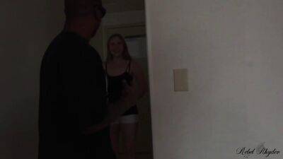 Amateur interracial in the hotel room - cumshot on vidfreenow.com