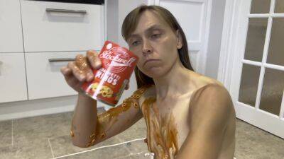 Relax To Sploshing In Spaghetti Hoops - Wam Video on vidfreenow.com