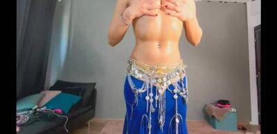 Busty Cam Girl Belly Dancing Strip on vidfreenow.com