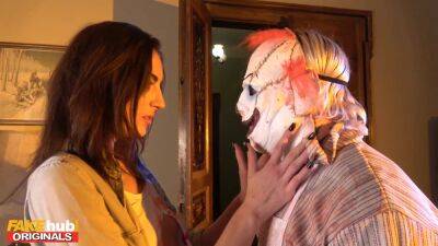 Fake Horror Movie goes wrong when real killer enters star actress dressing room - Halloween Special on vidfreenow.com