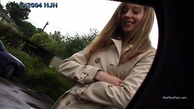 British Babe Outdoor Handjob - Britain on vidfreenow.com