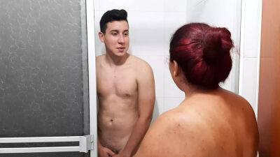 I go into the shower with my stepson and suck his cock - India on vidfreenow.com