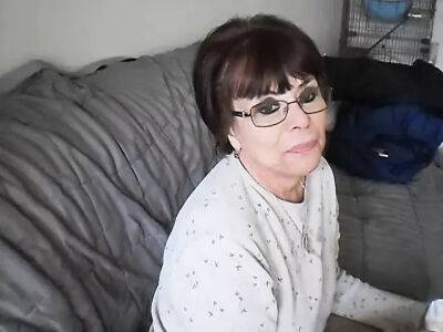 Dark Haired Granny Taking Some Cumshots on vidfreenow.com