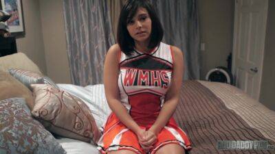 Cheerleader filmed smashing a lot of inches in her tiny holes on vidfreenow.com