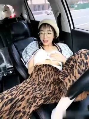 Chinese teen masturbating in her car outdoors in public 0099 - China on vidfreenow.com