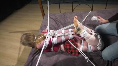 Olesya Hogtied With Of Ropes on vidfreenow.com