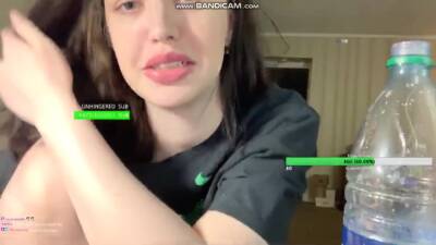 Twitch Thot Teen Boob Flash Accidental on vidfreenow.com