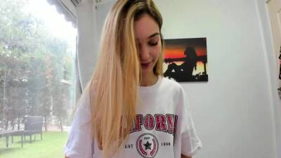 Sexy amateur hot blonde teen show webcam on vidfreenow.com