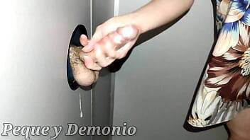 WALKING 4 UNKNOWN COCKS IN A GLORYHOLE. Www.pequeydemonio.com on vidfreenow.com