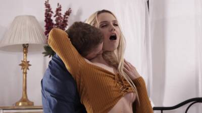 Strong dick makes blonde wife happy and intriguing on vidfreenow.com