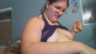 Fat kinky amateur loves BDSM and waxing her chubby body on vidfreenow.com