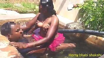 Tamil aunty bathing and fucking with uncle - India on vidfreenow.com